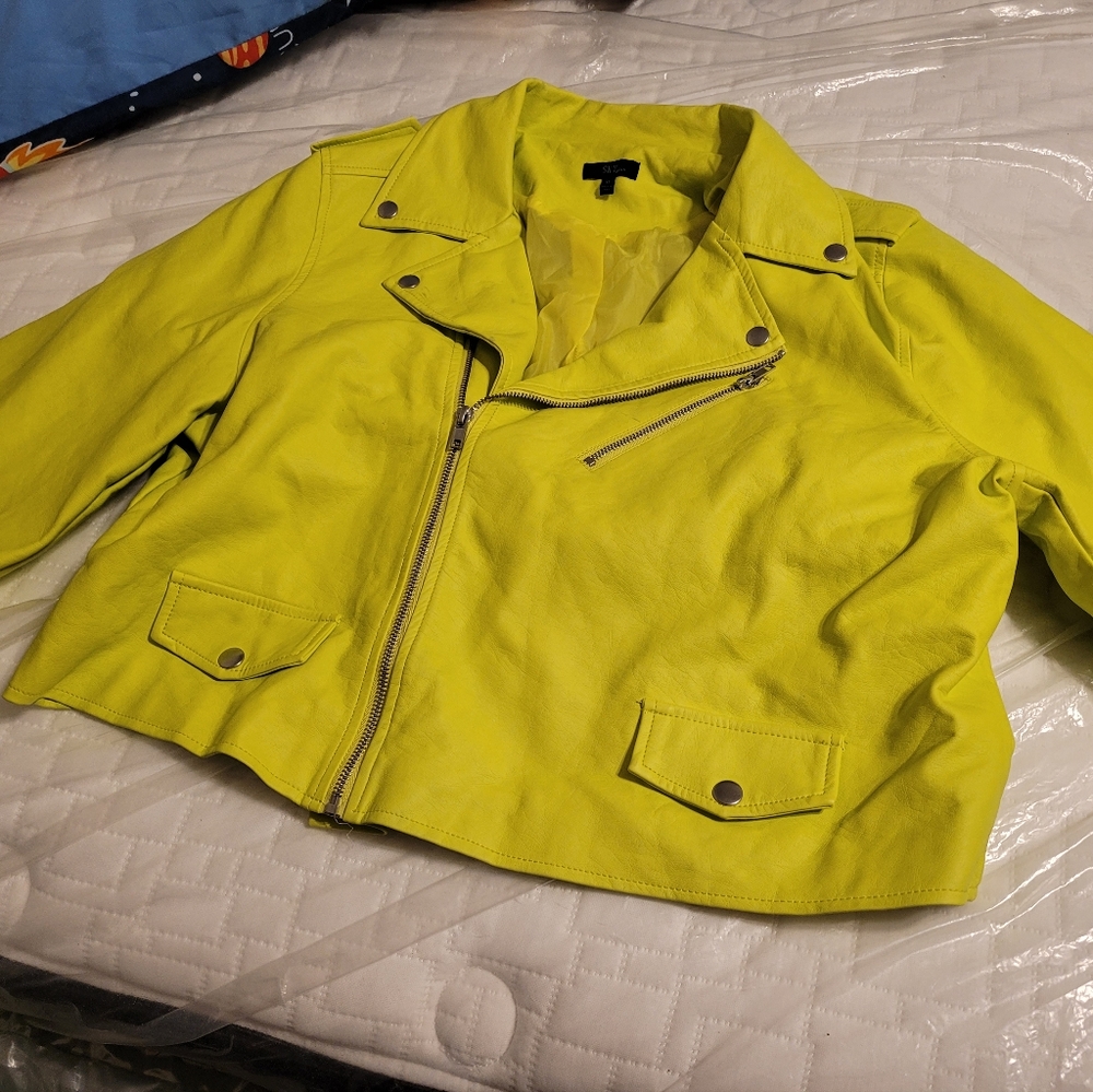 Jacket - Picture 2 of 4